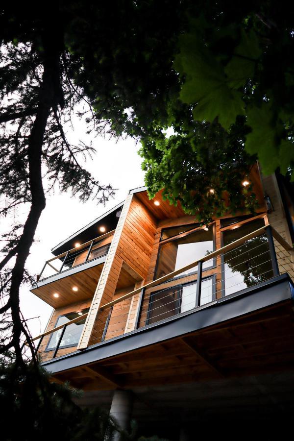 فيلا Luxury Alpine Treehouse Holladay المظهر الخارجي الصورة